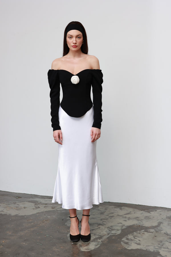 Touch Of Drama Top